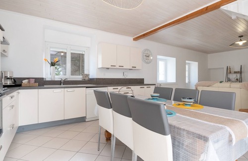 Plouhinec House | Seaside Escape by the Petite Mer de Gâvres