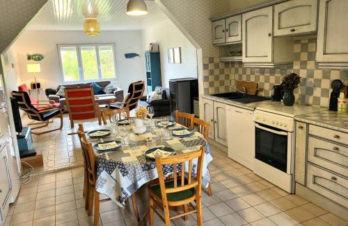 Creances House | Seaside House, Les Fleurs