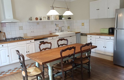 Tregunc House | Seaside house with garden