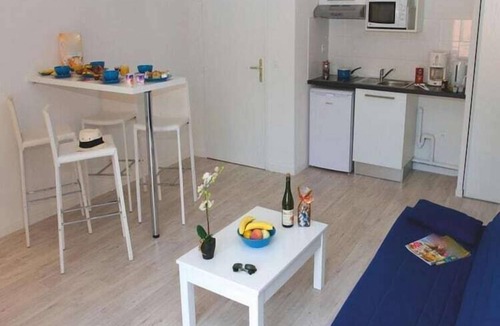 Grandcamp-Maisy Apartment | Seaside Retreat with Pool in Normandy