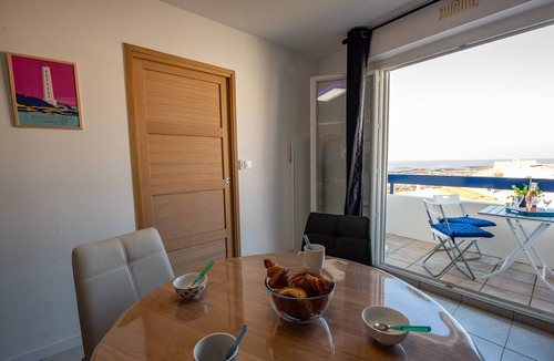 La Chaume Apartment | Seaview ! Flat for 4