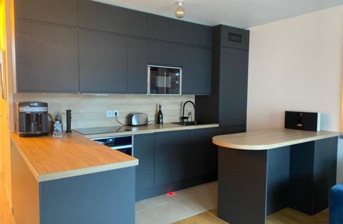 Clichy Apartment | Seine Serenity: Quaint 2BR Haven Near Arc de Triomphe with Balcony Bliss