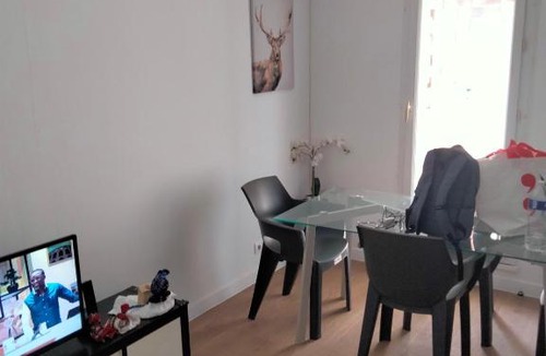 Les Mureaux Apartment | Simple and nice