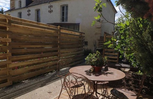 Le Bourg-Saint-Leonard Cottage | Single-storey house, pets welcome - 4 guests