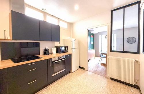 Beaugency Apartment | Spacious 3-Bedroom Apartment in Beaugency
