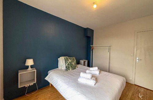 Beaugency Apartment | Spacious 3-Bedroom Apartment in Beaugency