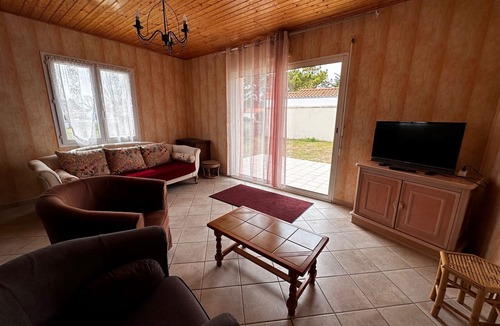 Notre-Dame-de-Monts House | Spacious 3-bedroom house with enclosed garden - Pets allowed, parking available