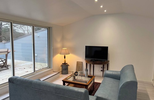 Ronce-les-Bains Apartment | SPACIOUS 80m2 apartment 1 km from beaches. Pets allowed.