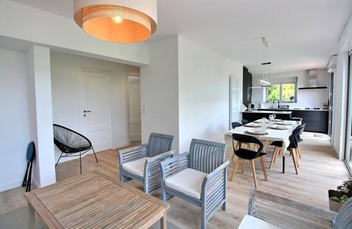 Combrit House | Spacious and quiet house with garden, 2km from the sea