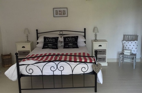 Meneac House | Spacious country retreat in a rural setting with 7.5 acre private wood