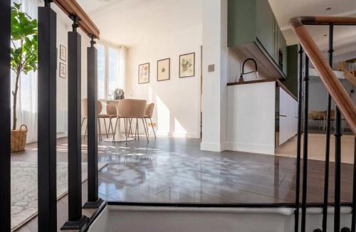Chatillon Apartment | Spacious Designer Duplex 9 Guests Fully Renovated