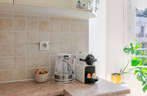 Saint-Lambert Apartment | Spacious Family & Business Apartment – Paris 15th – Porte de Versailles, Balconies & Wi-Fi