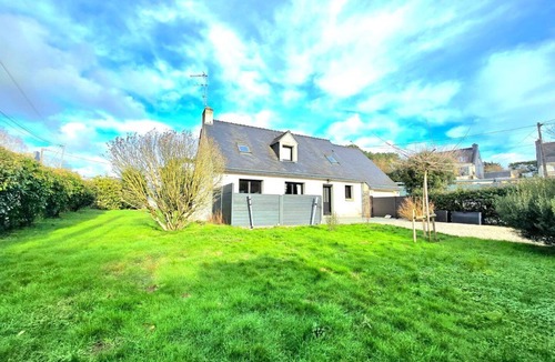 Saint-Nolff House | Spacious family home near Vannes, Terémer