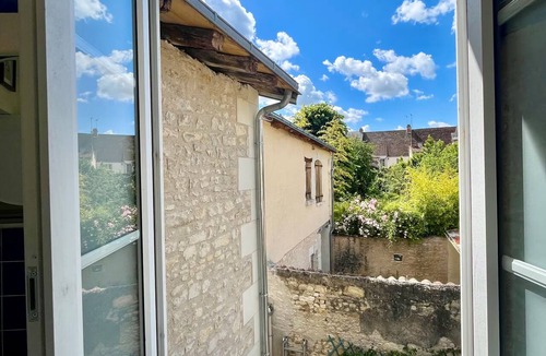 Richelieu House | Spacious Family Home in Richelieu - Sleeps 7