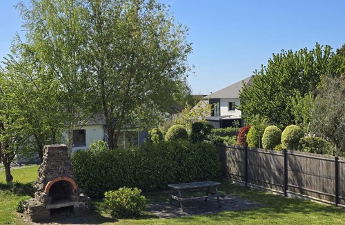 Yquelon Cottage | Spacious house in Yquelon with enclosed garden and internet, near Granville