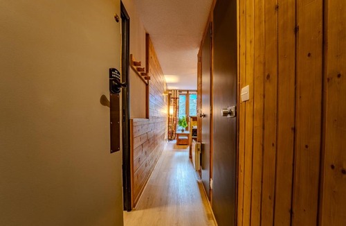 Val-Thorens Apartment | Spacious Slope front Ski-In and ski Out