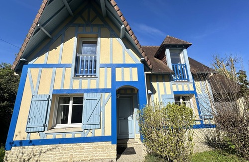 Villers-sur-Mer House | Spacious Villa Near Beach and Town Center with Large Private Garden
