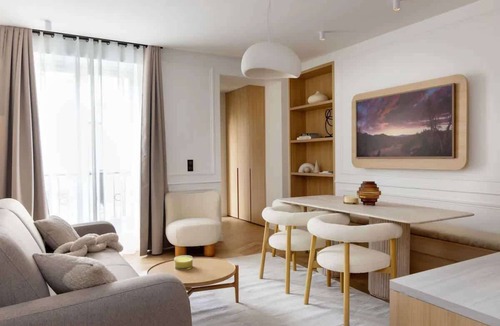 Gaillon Apartment | Splendid Apartment 2BR 6P Near Palais Royal with AC