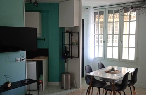 Bagnoles-de-l'Orne Apartment | Studio facing the lake, 300 meters from the thermal baths