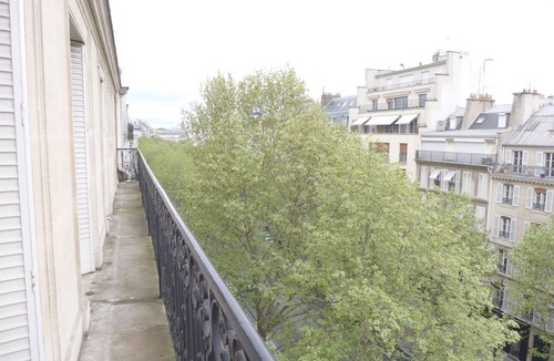 Saint-Germain-des-Pres Apartment | ST GERMAIN, BALCONY, VIEW, 2 BATHS, 30–60 days ahead? Private offer. BEV-VBs