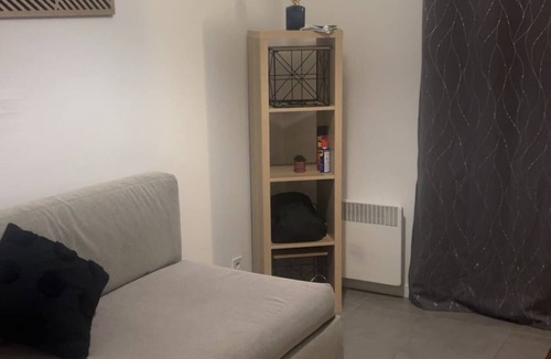 Saint-Denis Apartment | ✨ Stay just a stone's throw from the Stade de France—comfort, tranquility, and convenience!