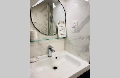 8th Arrondissement Apartment | StTUDIO Champs Elysées