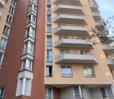 Faubourg de l'Arche Apartment | Studio à La Défense 10min à pied du Centre de La Défense