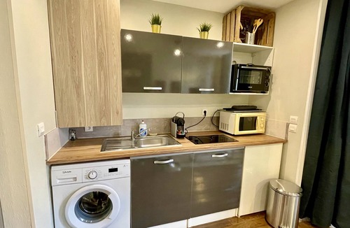 Verdun Apartment | Studio apartment in Verdun, "Les Coulisses"
