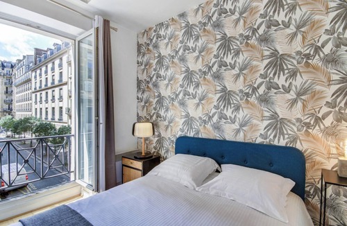 Gaillon Apartment | Studio Apartment in Vibrant Opera District Paris