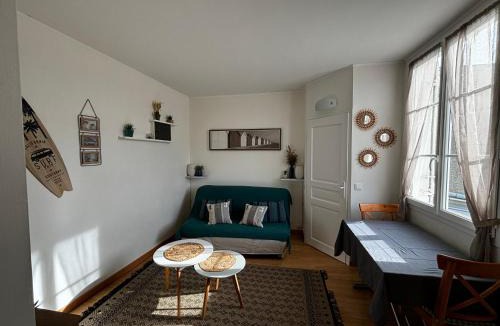 Langrune-sur-Mer Apartment | Studio bord de mer au pied de la plage