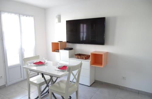 La Flotte Apartment | Studio Carline