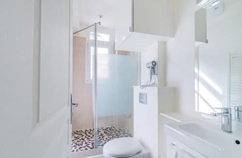 Combat Apartment | Studio central Parc des Buttes-Chaumont
