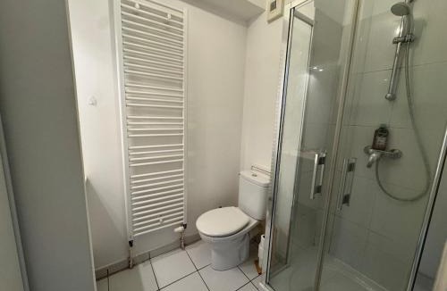 Saint-Jean Eudes Saint-Gilles Apartment | Studio cosy avec balcon et parking