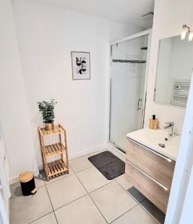 Bollee Apartment | Studio Cosy et Élégant avec place privée