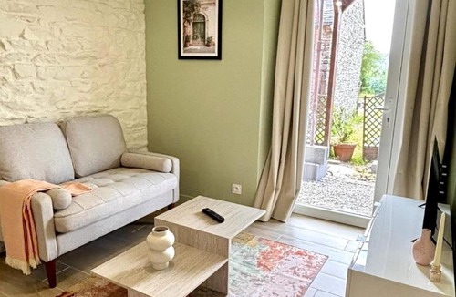Laille Apartment | Studio cosy proche CELAR, DGA, Ker Lann, Bruz
