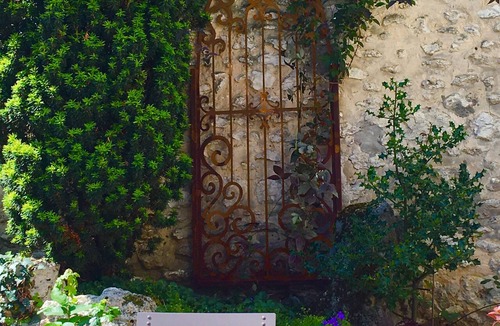 Chartres Apartment | Studio de L'Octroi - Wet room-Garden View