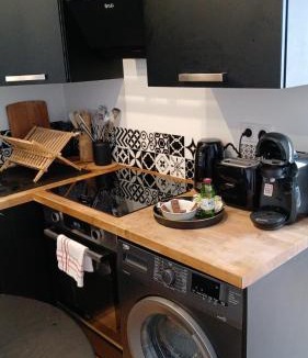 Quartier de la Chapelle Apartment | Studio familial