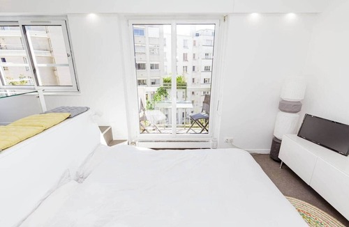 Auteuil Apartment | Studio for 2p student or professional Lease Mobility