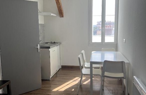 Roanne Apartment | Studio Hyper Centre proche Mc Do