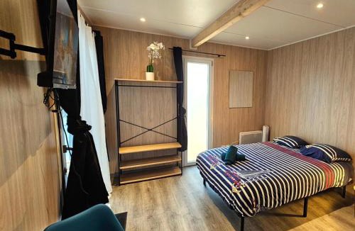 Saint-Meloir-des-Ondes Apartment | Studio indépendant L'an nexe
