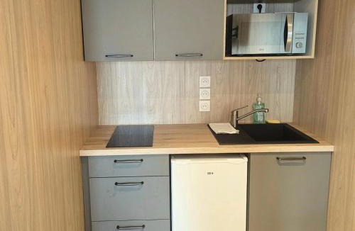 Saint-Meloir-des-Ondes Apartment | Studio indépendant L'an nexe