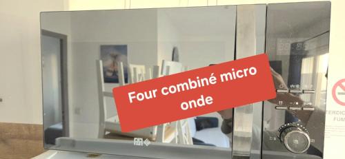 Saint-Meloir-des-Ondes Apartment | studio la poupe