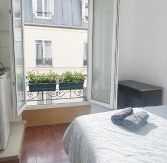 Hopital Saint-Louis Apartment | Studio La Gare