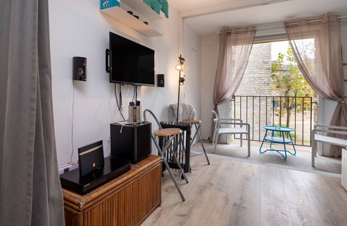 Arzon Apartment | Studio 'Le Rivage Bord De Mer Parking Wifi' with Balcony and Wi-Fi
