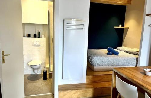 Madeleine-Champ de Mars Apartment | Studio Le Sanlecque, Wifi Tv 2personnes