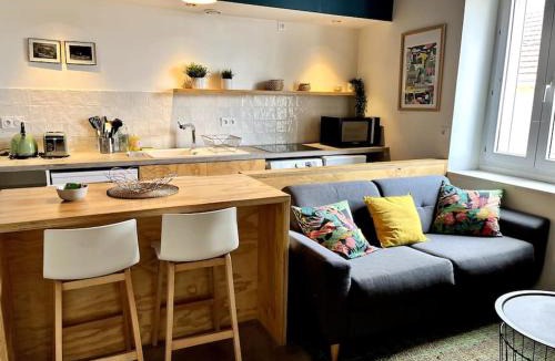 Madeleine-Champ de Mars Apartment | Studio Le Sanlecque, Wifi Tv 2personnes