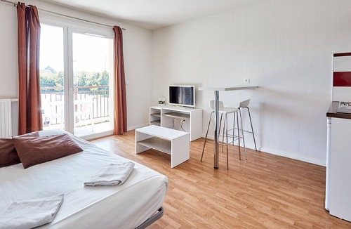 Auberville Apartment | Studio proche de la Plage!