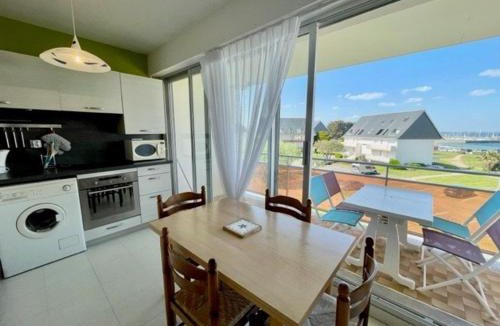 Quiberon Apartment | Studio rénové, balcon, animaux admis, parking - FR-1-478-1