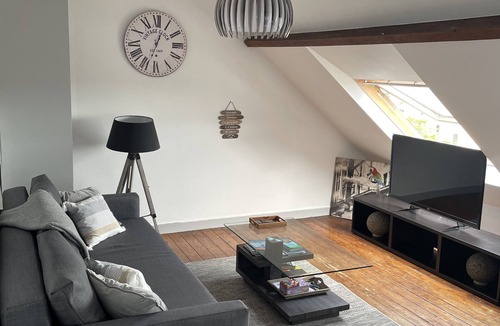 Donville-les-Bains Apartment | Studio, SEA VIEW. 300m from the beach