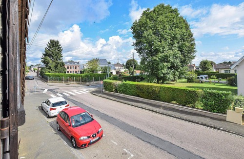Le Mesnil-Esnard Apartment | Stunning apartment in Le Mesnil-Esnard with WiFi